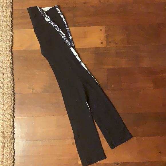 Lululemon pants - Picture 2 of 2